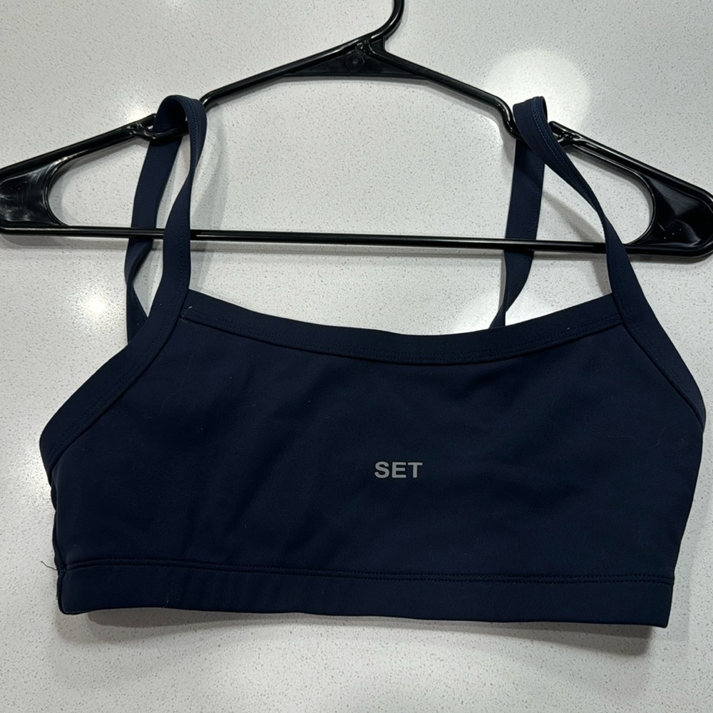 Set active scoop bra size medium in the color Oxford (navy blue)